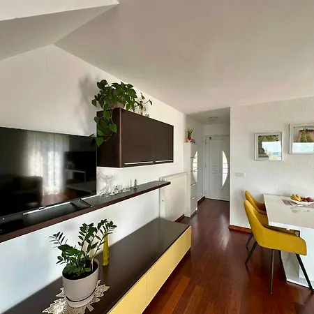 Apartman In 42436 Dramalj