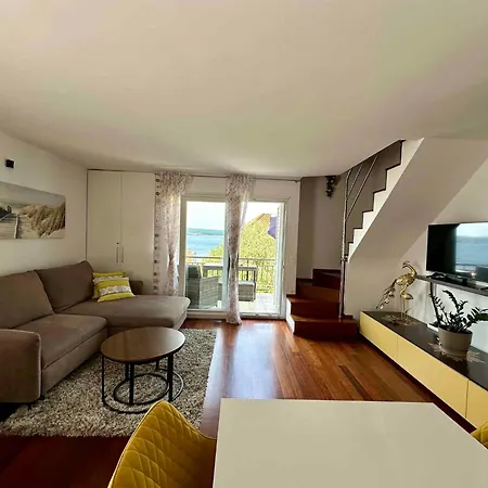 In 42436 * Dramalj