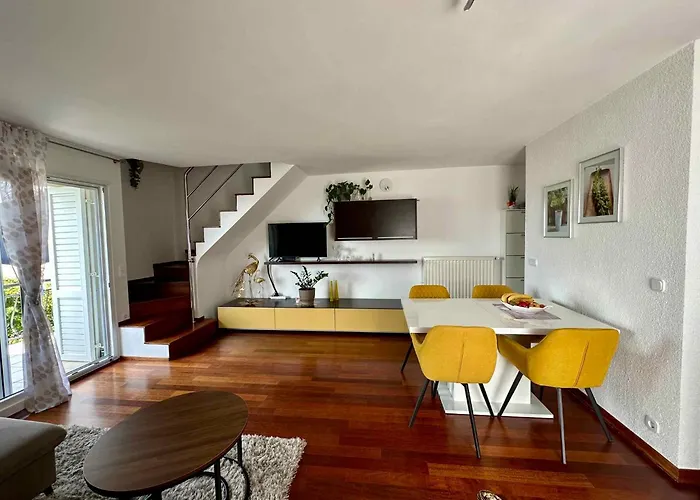 Apartament In 42436