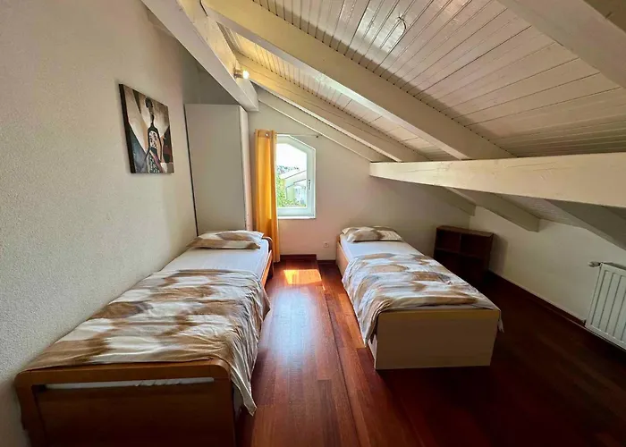 Apartament In 42436